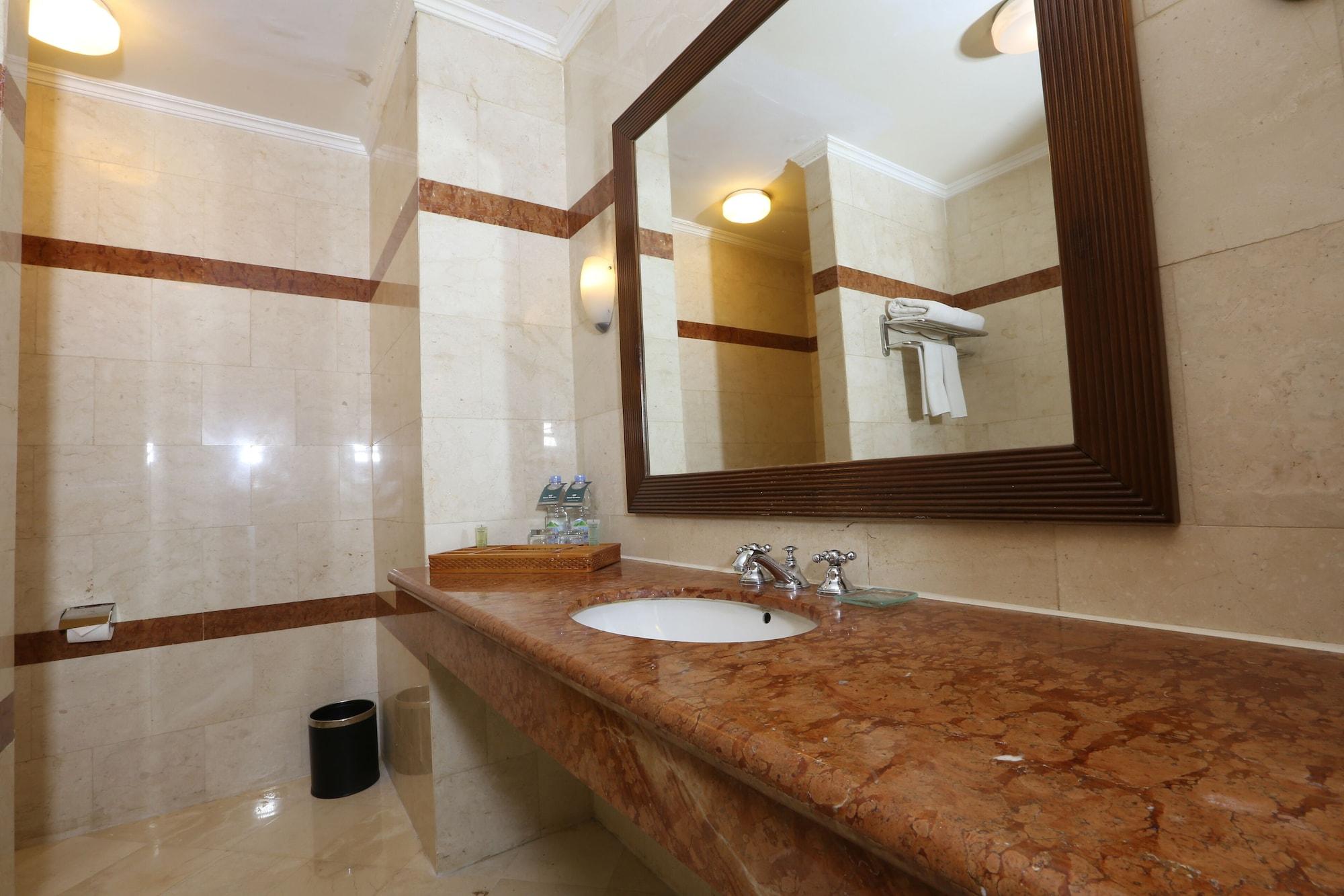 Hotel Santika Pontianak Exterior photo
