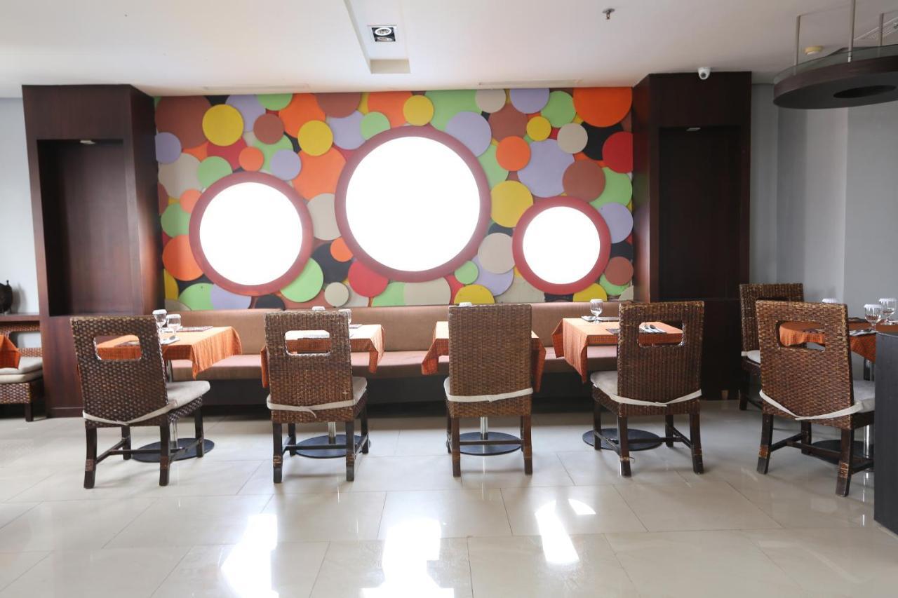 Hotel Santika Pontianak Exterior photo